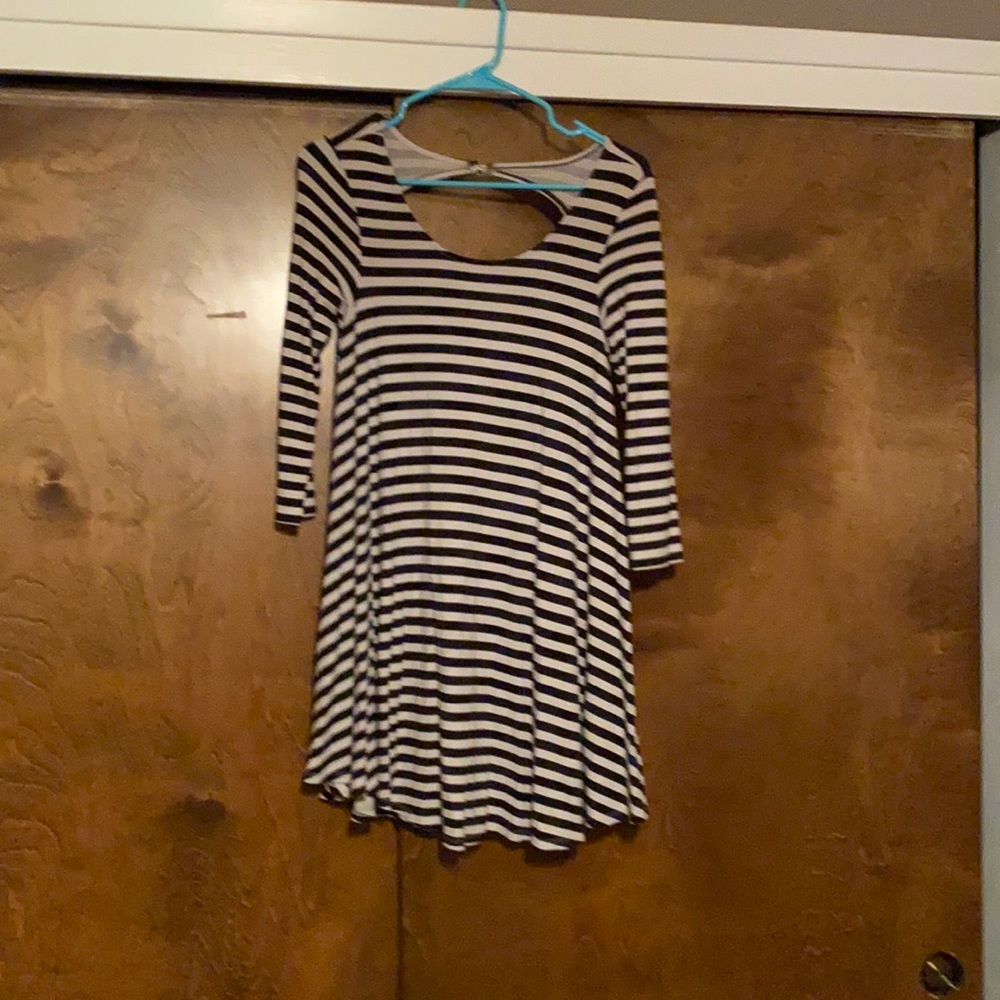 Women’s dress